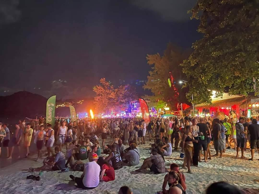 Haadrin Fellini Hostel & Pizzeria Haad Rin Εξωτερικό φωτογραφία